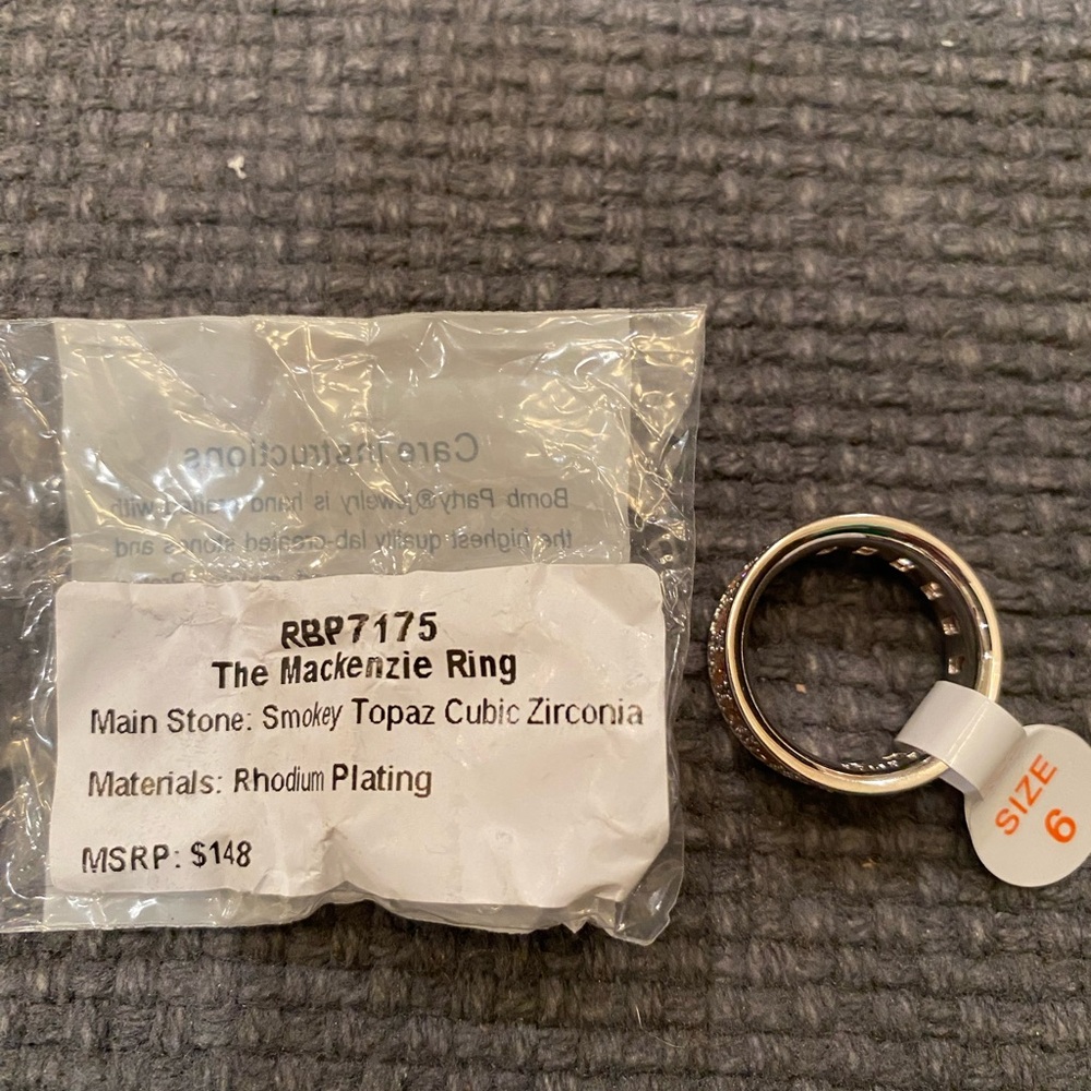 Bomb Party Mackenzie Ring Sz 6 Smokey Topaz CZ - Picture 2 of 2